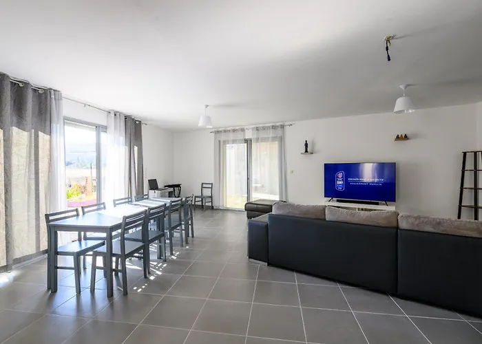 Les Deux Mers Apartament *